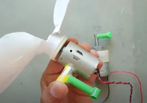 How To Make A DIY Revolving Table Fan